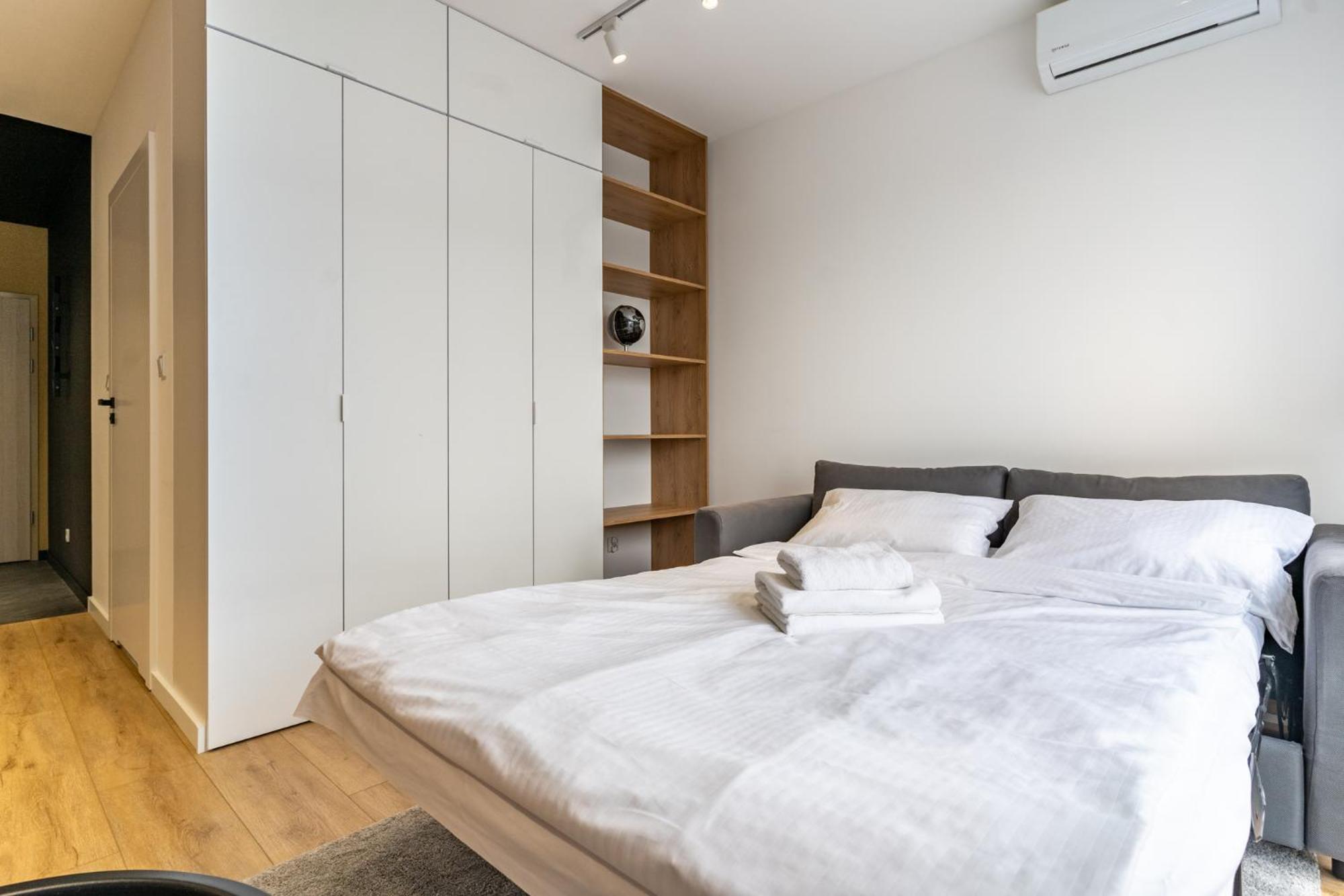 Szurmana Modern Studio 卡托维兹 外观 照片