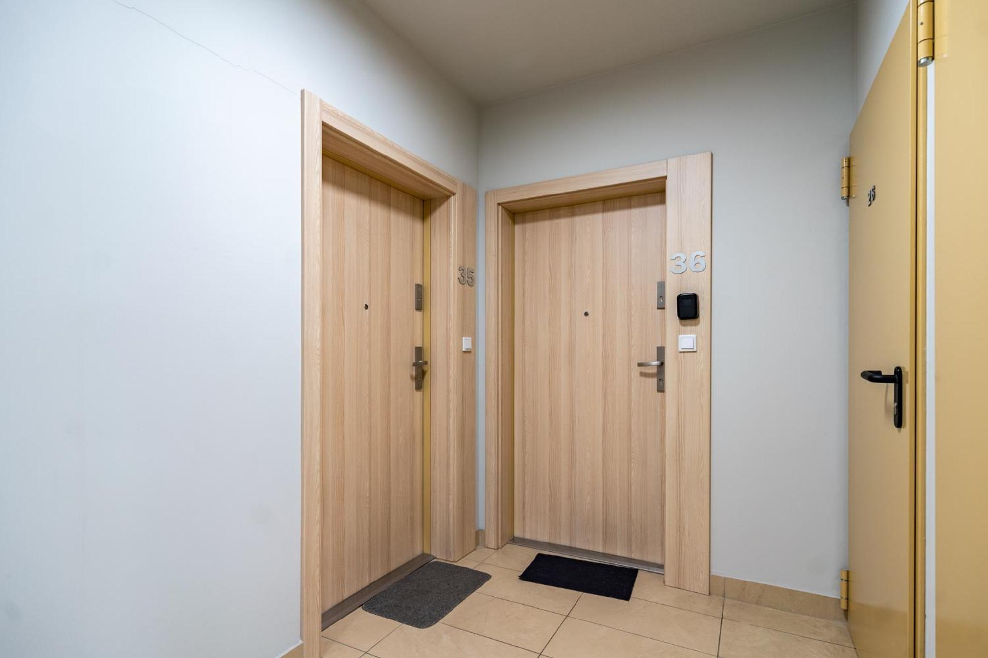 Szurmana Modern Studio 卡托维兹 外观 照片